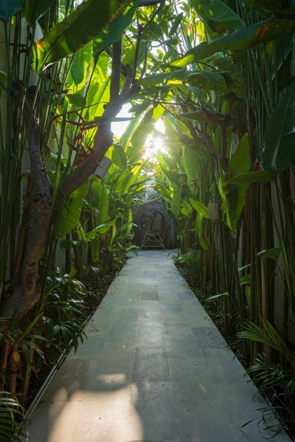 Astera Villa Seminyak By Ini Vie Hospitality Екстериор снимка