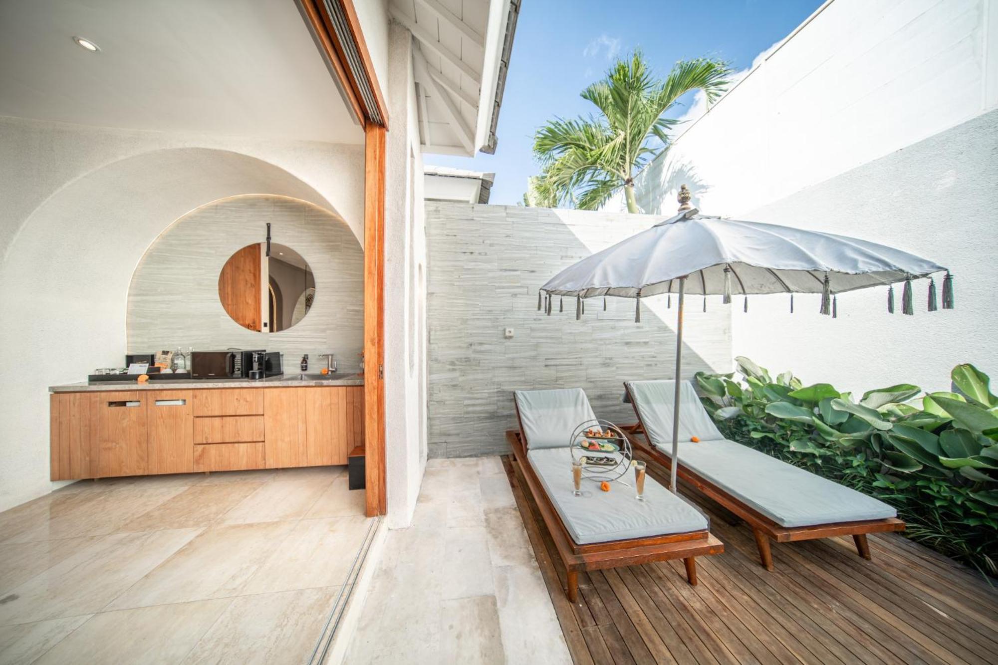 Astera Villa Seminyak By Ini Vie Hospitality Екстериор снимка