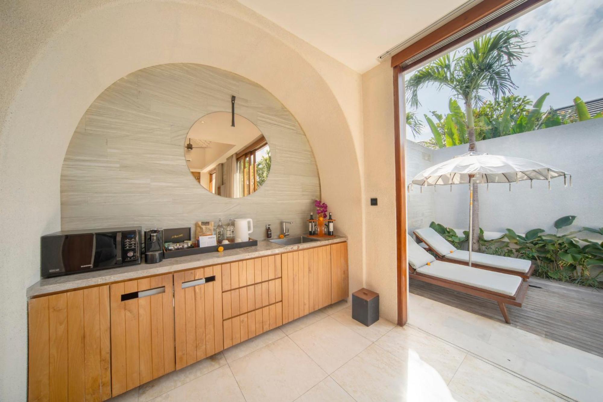 Astera Villa Seminyak By Ini Vie Hospitality Екстериор снимка