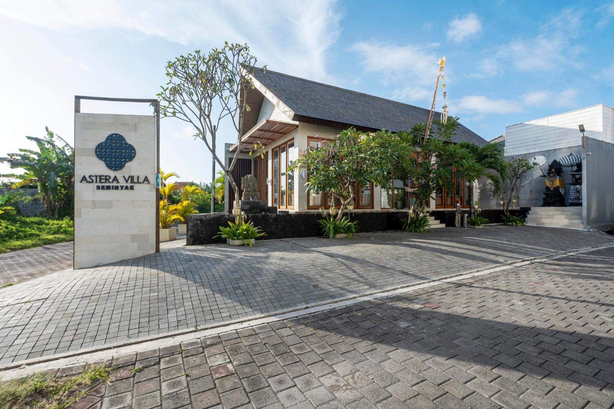 Astera Villa Seminyak By Ini Vie Hospitality Екстериор снимка